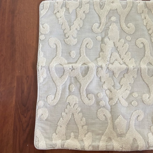 Ballard Designs Textured Ikat Pillow Cover (20”x20”) - Picture 2 of 10